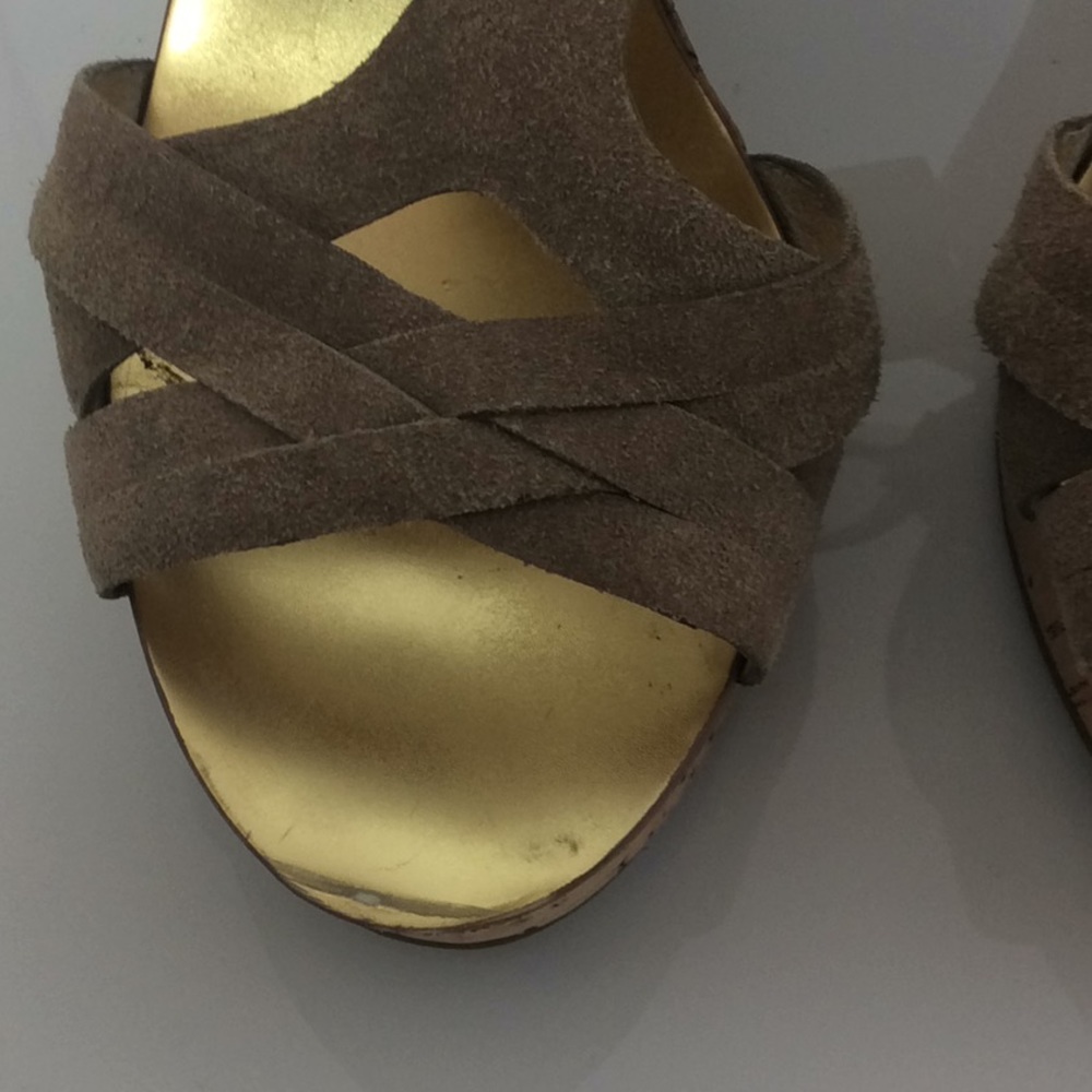 Size 6.5 Michael by Michael Kors wedges - Picture 5 of 5